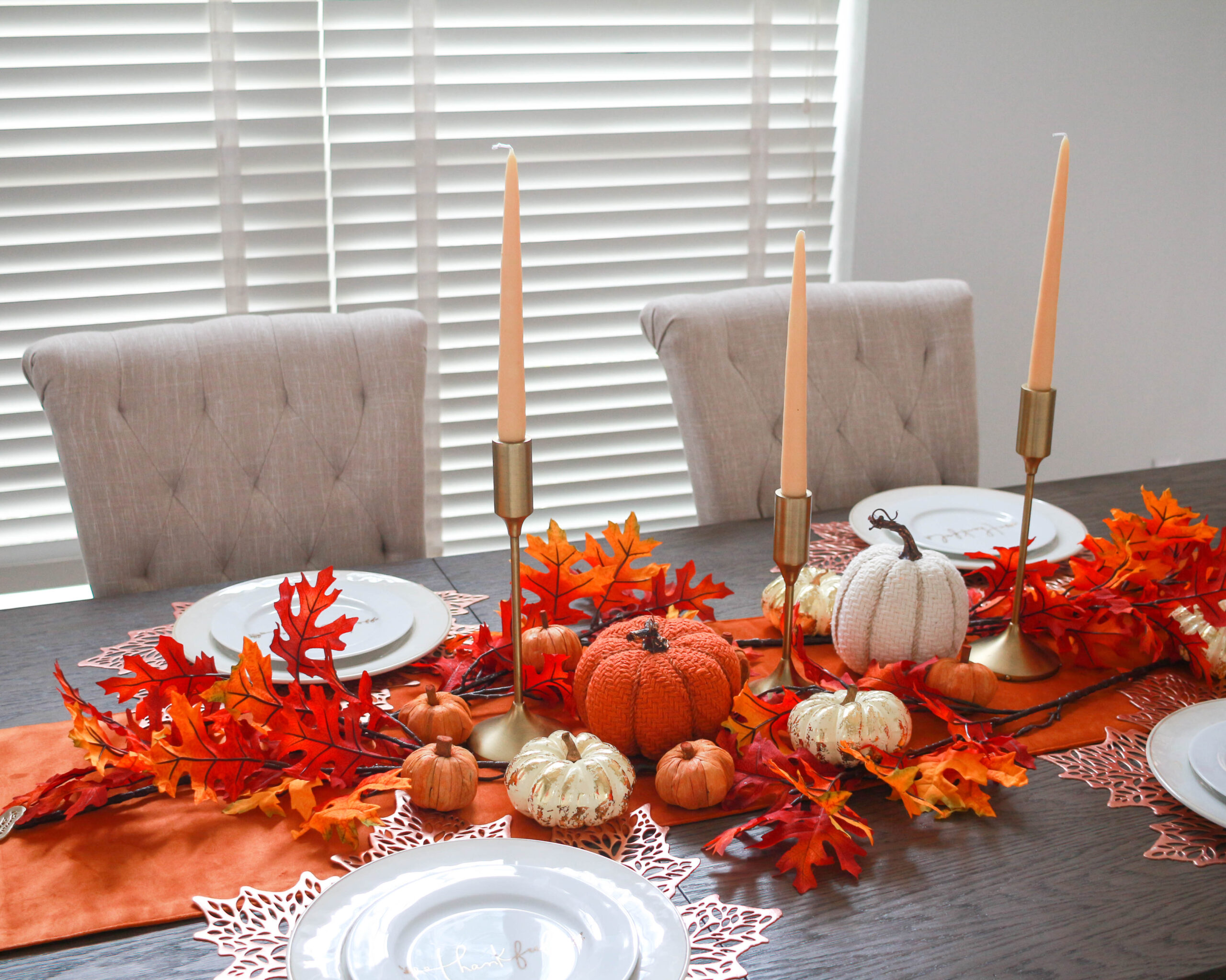 BEAUTIFUL FALL TABLE DECOR