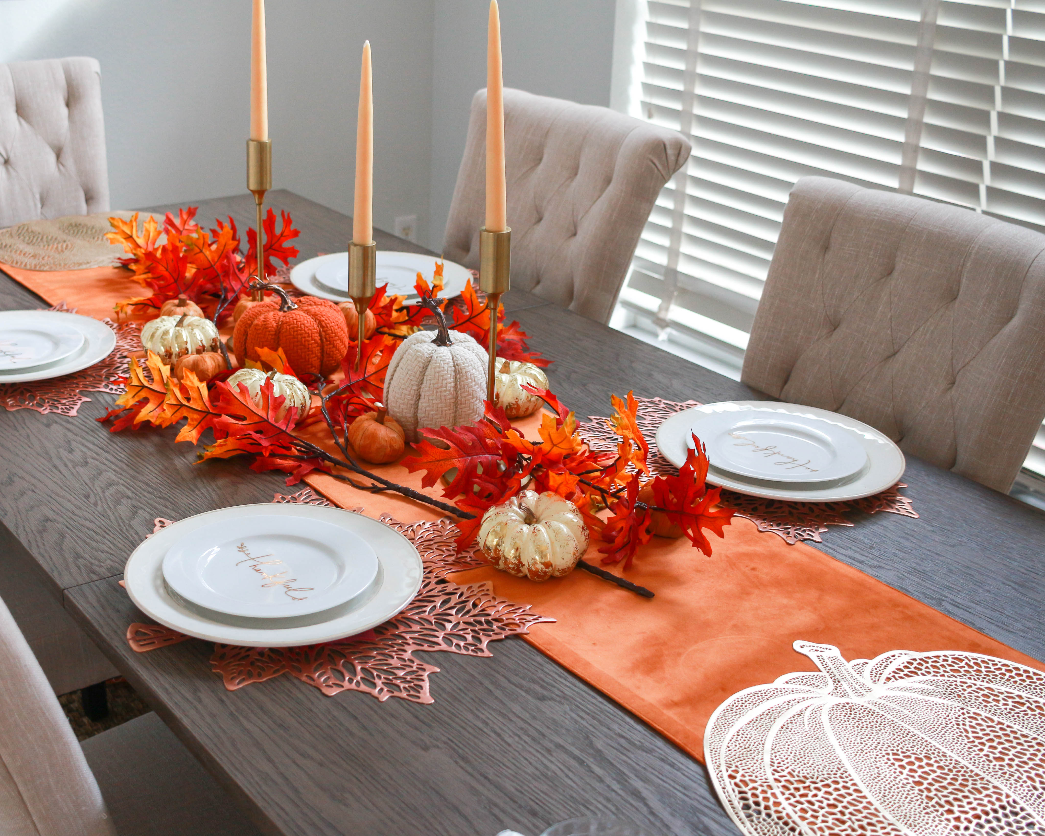 BEAUTIFUL FALL TABLE DECOR