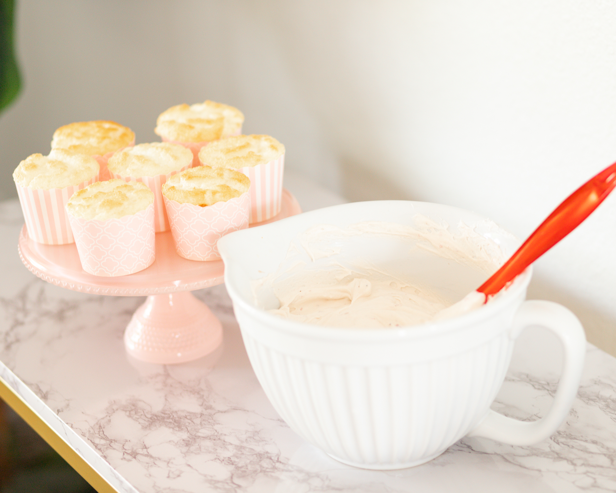 STRAWBERRY ANGEL FOOD CUPCAKES